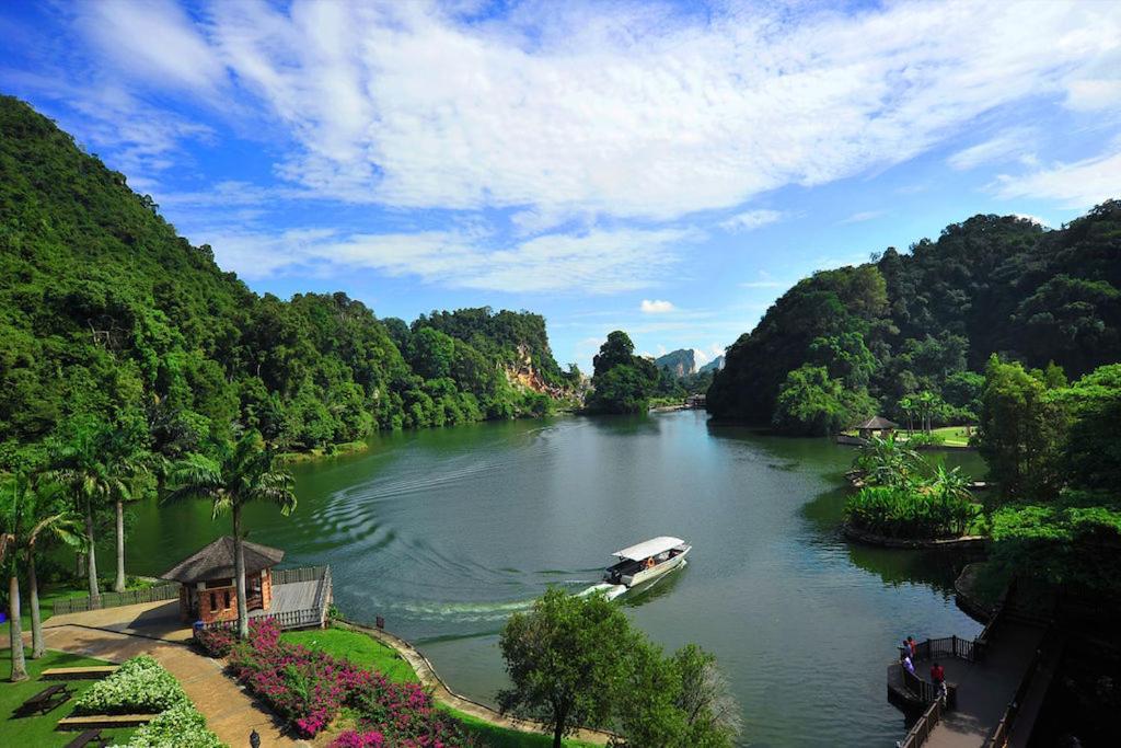 Low Season Promotion! 4B11B Mountainview 16 Pax Ipoh Esterno foto